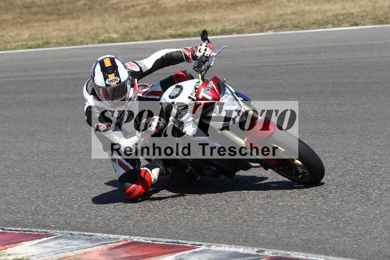 Archiv-2022/50 09.08.2022 MSS und TÖFF Track Day ADR/Gruppe blau/team